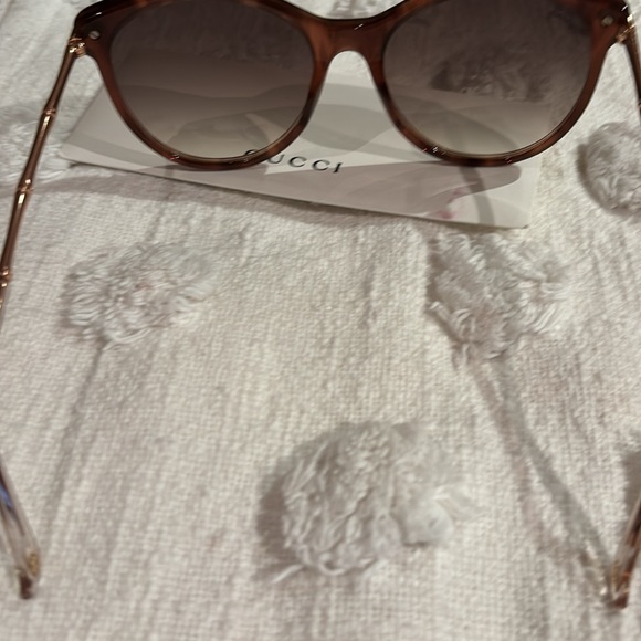 Gucci sunglasses - Picture 3 of 6
